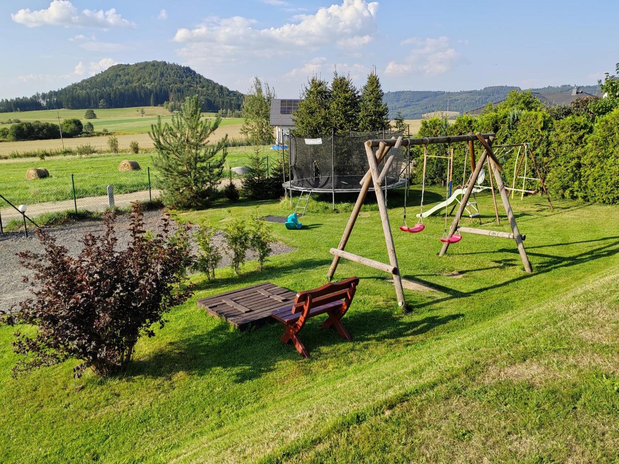Villa Sloneczne Wzgorze Jezow Sudecki Exterior foto
