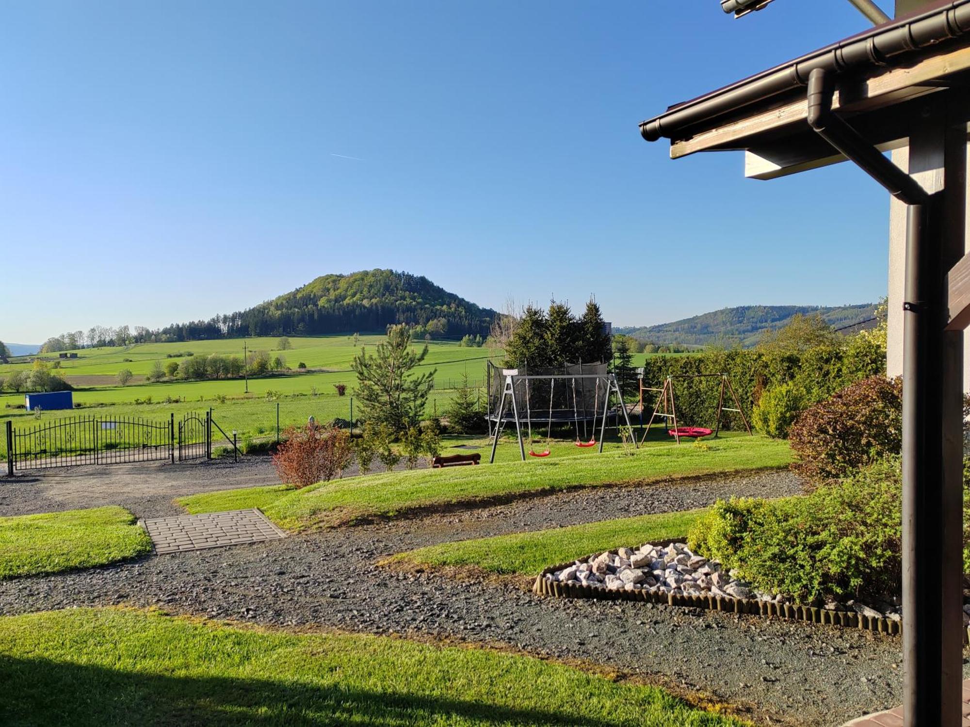 Villa Sloneczne Wzgorze Jezow Sudecki Exterior foto